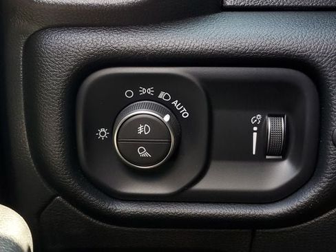 Certified 2022 RAM 1500 Big Horn AWD/4WD image 38