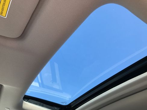 Used 2023 Honda HR-V EX-L image 22