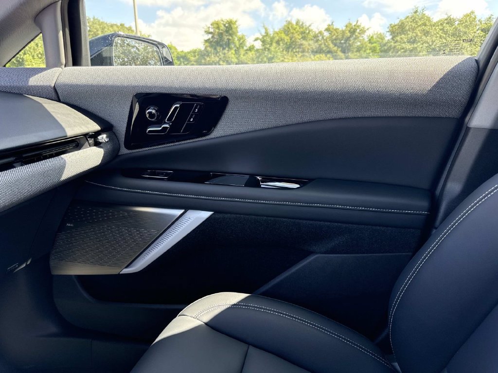 New 2027 Cadillac Optiq Luxury RWD image 22