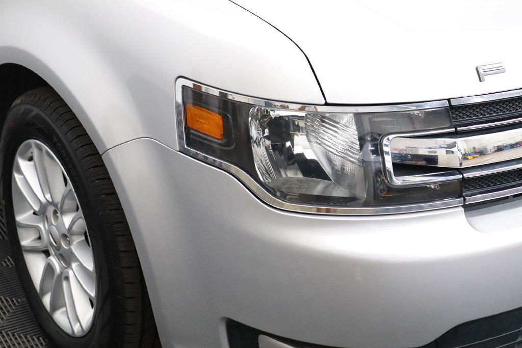 Used 2019 Ford Flex SEL w/ Equipment Group 202A AWD/4WD image 8