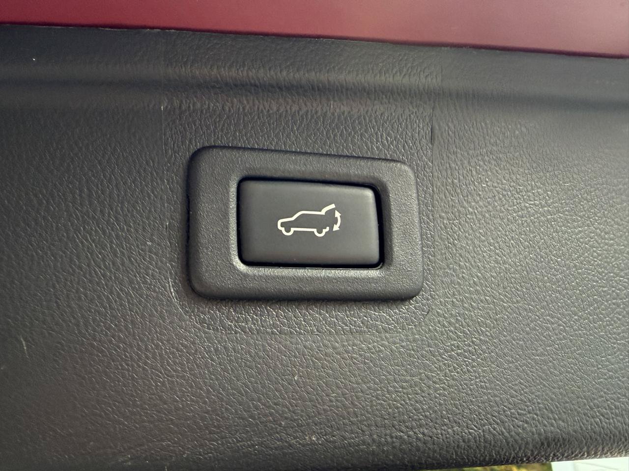 Used 2016 Subaru Outback 2.5i Limited AWD/4WD image 22