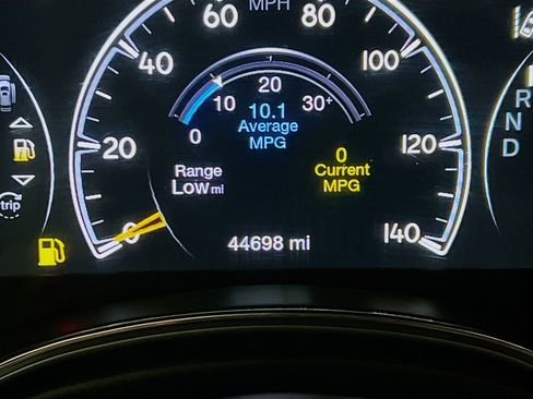 Used 2018 Jeep Grand Cherokee Overland AWD/4WD image 8