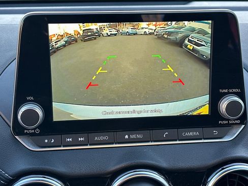 Used 2023 Nissan Sentra SV image 20