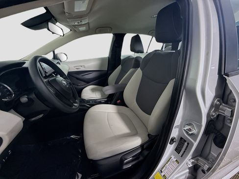 Used 2020 Toyota Corolla LE FWD image 21