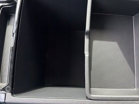 Certified 2025 Kia Sorento SX image 18