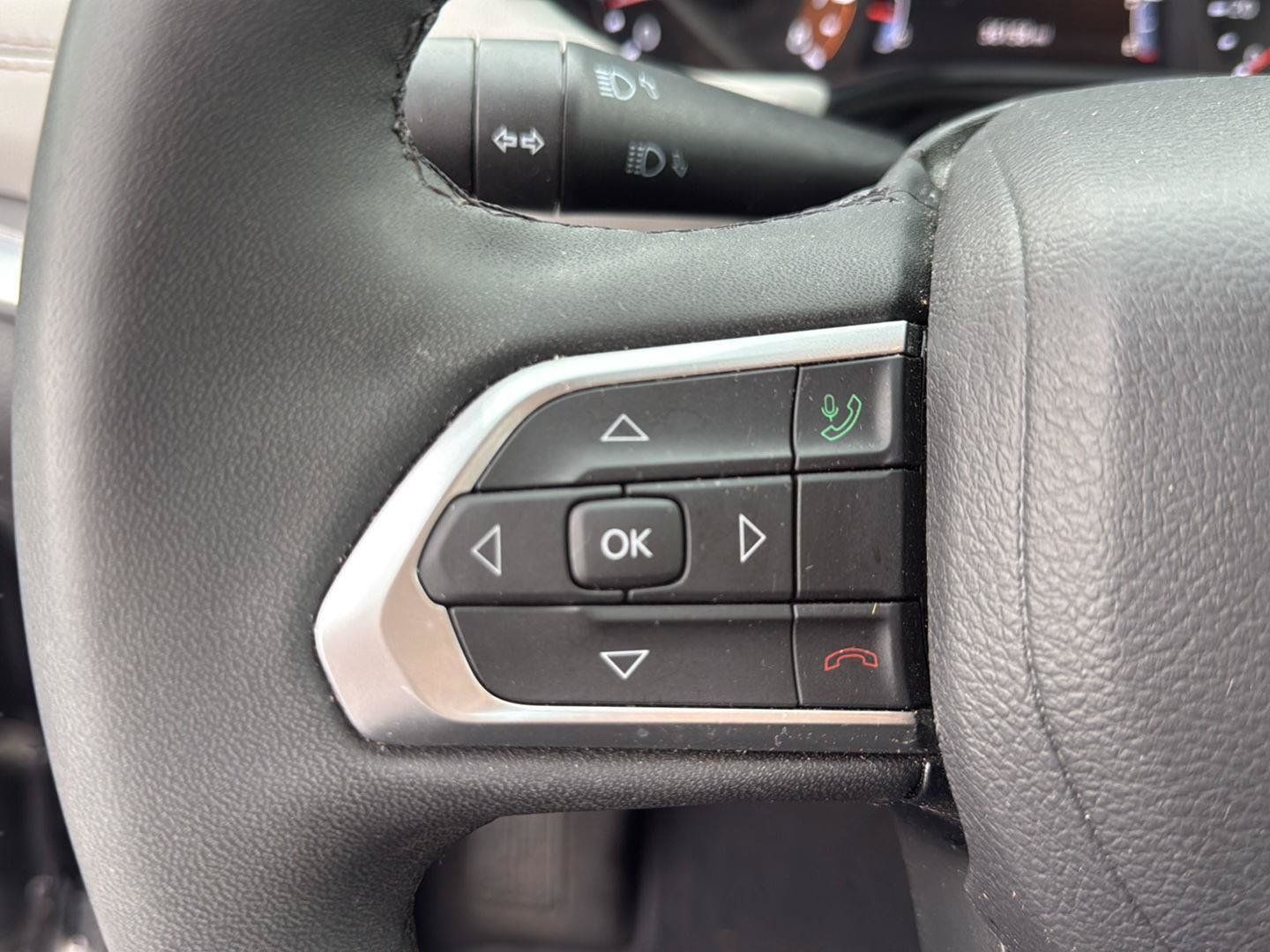 Used 2025 Jeep Compass Limited AWD/4WD image 11