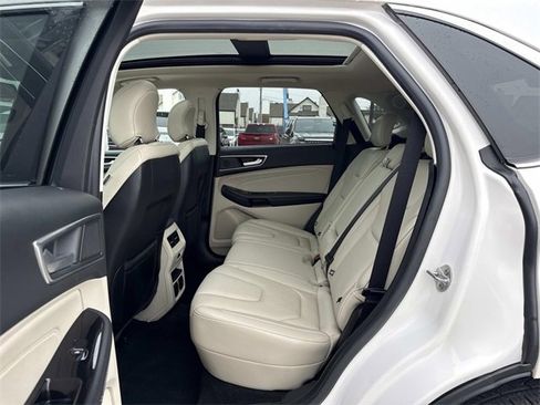 Used 2019 Ford Edge Titanium w/ Equipment Group 301A image 13
