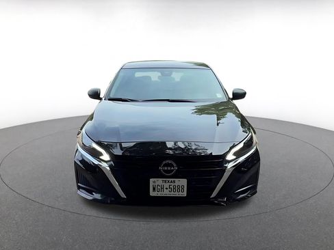Used 2025 Nissan Altima 2.5 SV FWD image 4