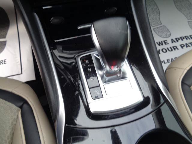 Used 2019 INFINITI QX30 FWD image 33