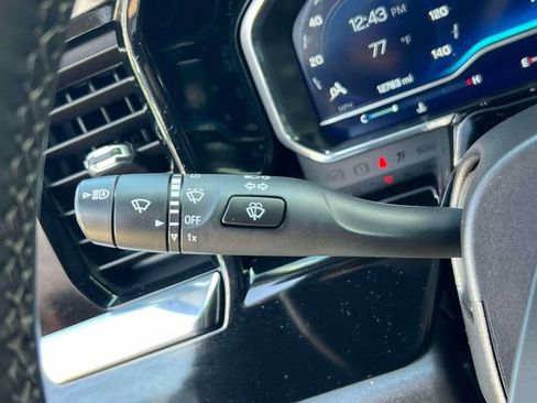 Used 2023 Chevrolet Silverado 1500 LT image 24