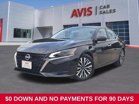 Used 2025 Nissan Altima 2.5 SV FWD image 1