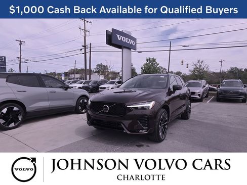 New 2026 Volvo XC60 B5 Ultra w/ Climate Package image 3