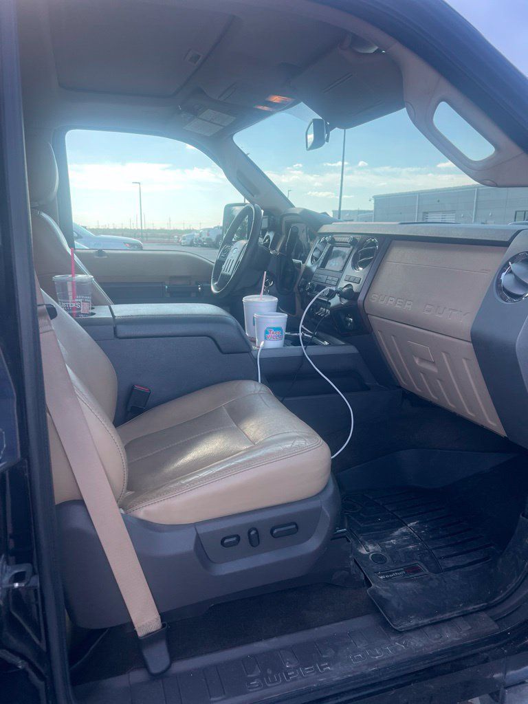 Used 2011 Ford F250 Lariat w/ Lariat Ultimate Pkg AWD/4WD image 13