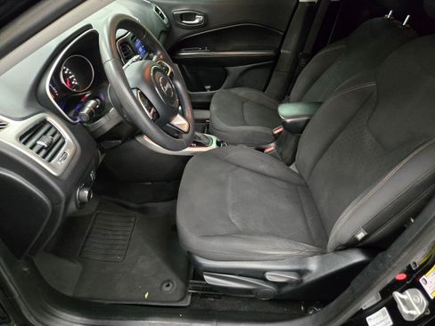 Used 2018 Jeep Compass Sport FWD image 7