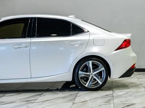Used 2017 Lexus IS 200t w/ Premium Package RWD image 15