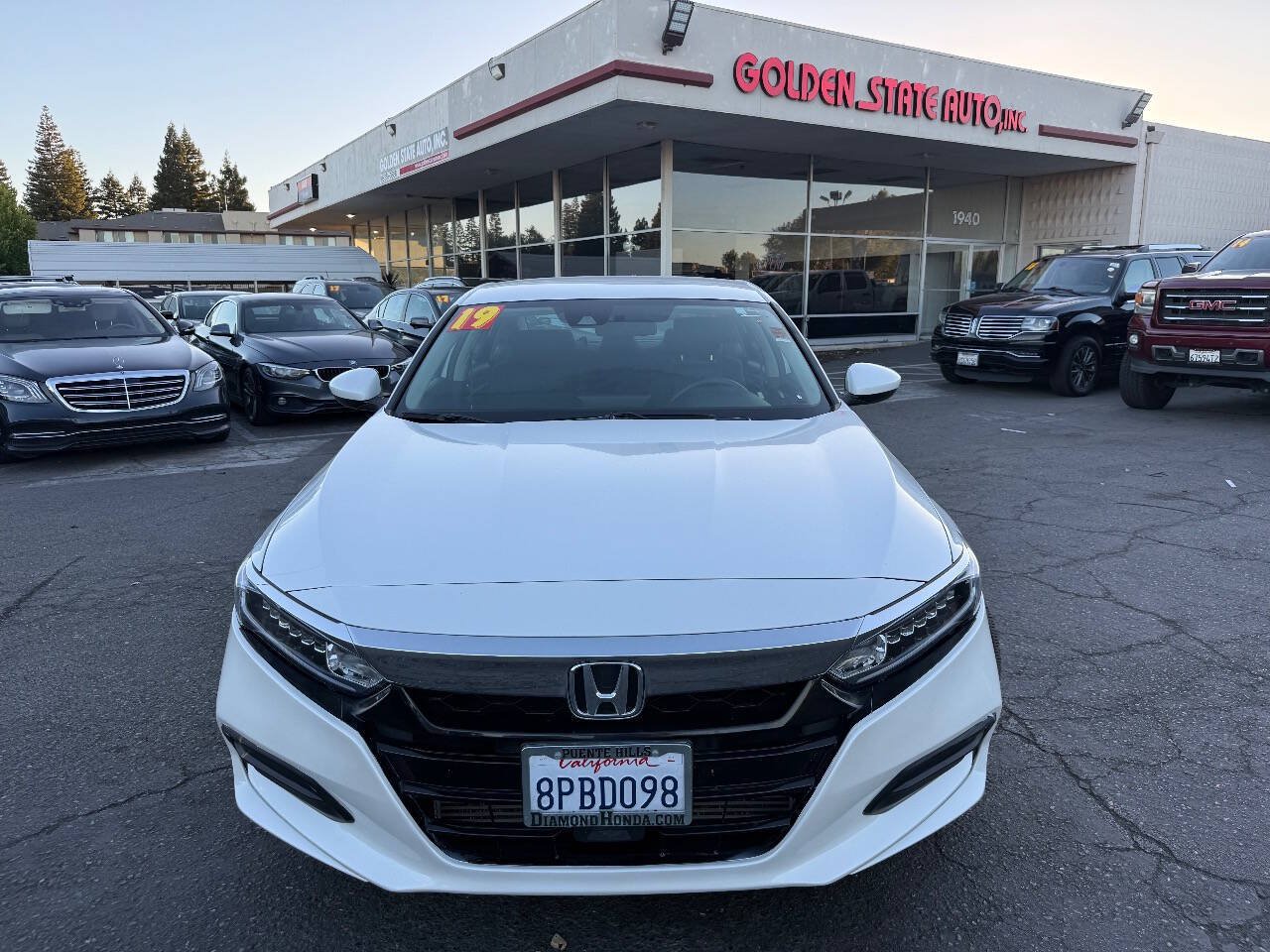 Used 2019 Honda Accord LX image 3