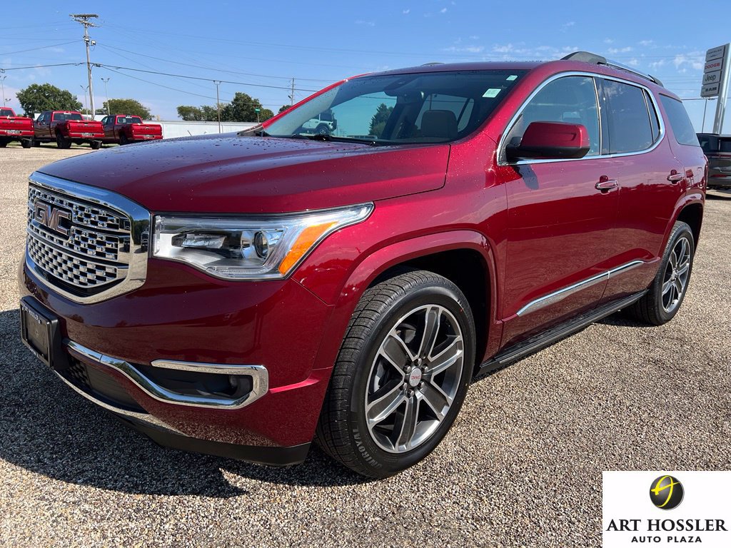 Used 2017 GMC Acadia Denali w/ Technology Package AWD/4WD image 1