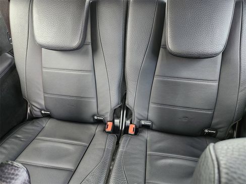 Used 2022 Mercedes-Benz GLS 450 4MATIC image 32