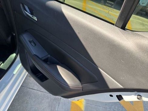 Used 2022 Nissan Altima 2.5 SR image 32