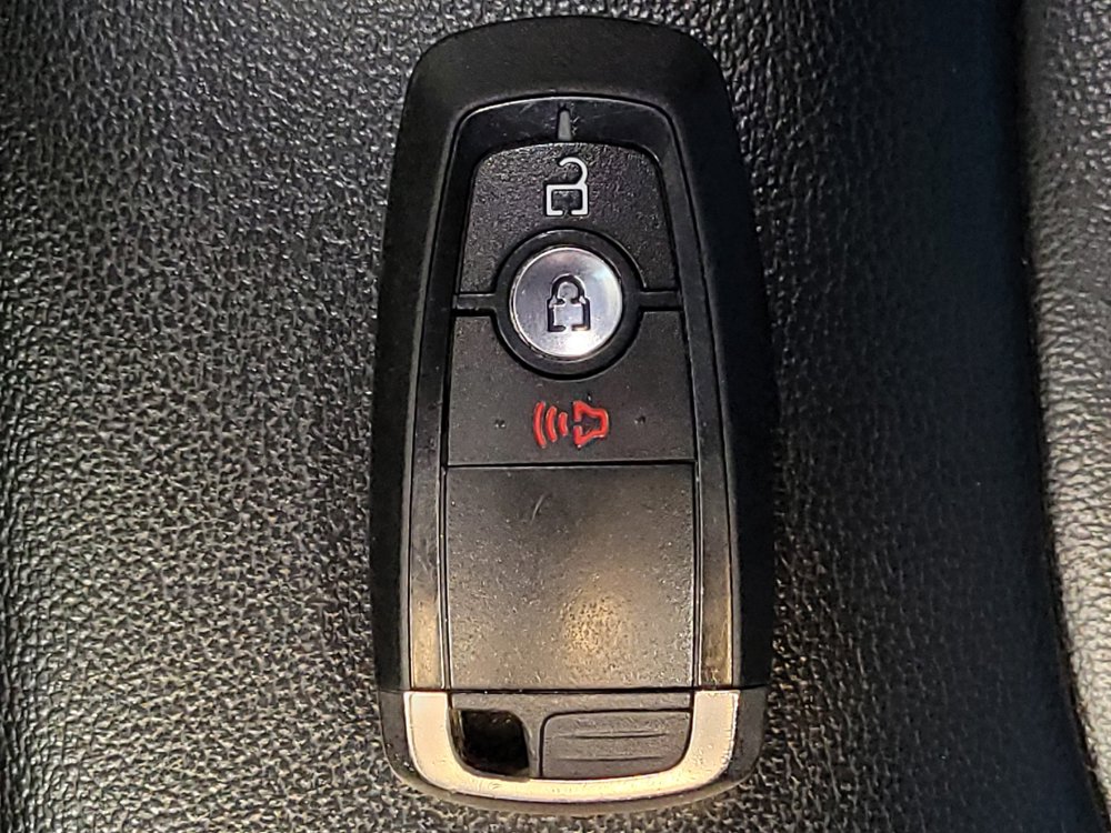 Used 2020 Ford Edge SEL FWD image 32