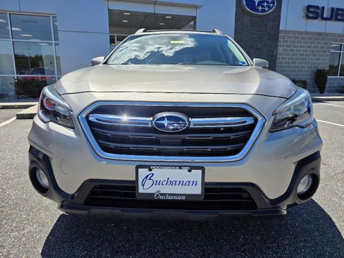 Used 2019 Subaru Outback 2.5i Limited w/ Protection Package #1 AWD/4WD image 2