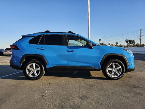 Used 2019 Toyota RAV4 LE w/ All Weather Liner Package image 9
