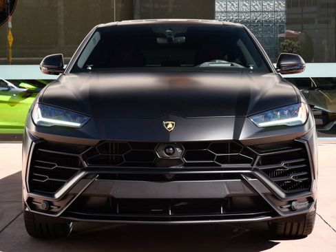 Used 2022 Lamborghini Urus image 5