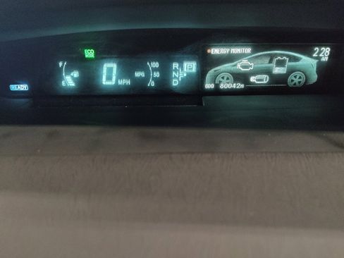 Used 2015 Toyota Prius Four image 23