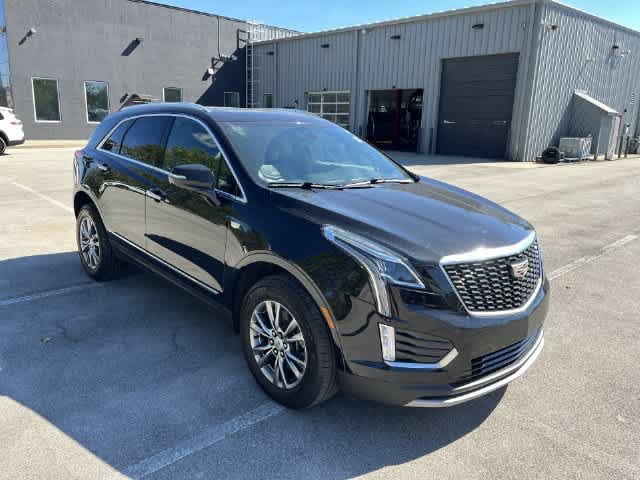 Used 2023 Cadillac XT5 Premium Luxury AWD/4WD image 2