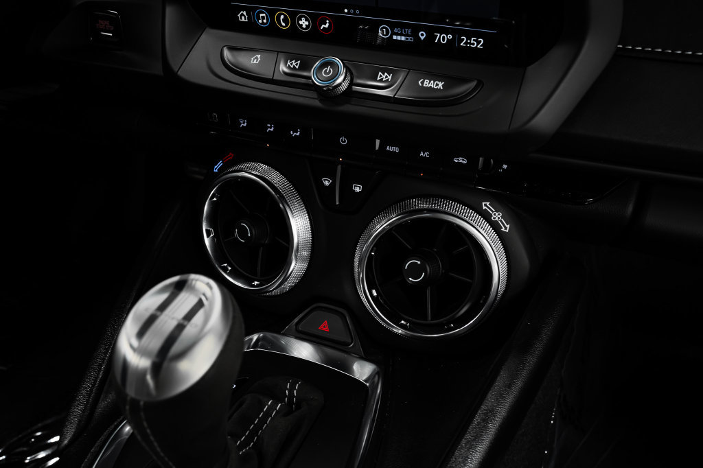 Used 2022 Chevrolet Camaro SS RWD image 25