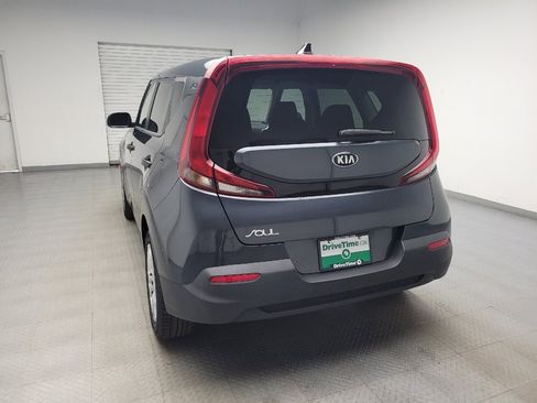Used 2020 Kia Soul LX FWD image 6