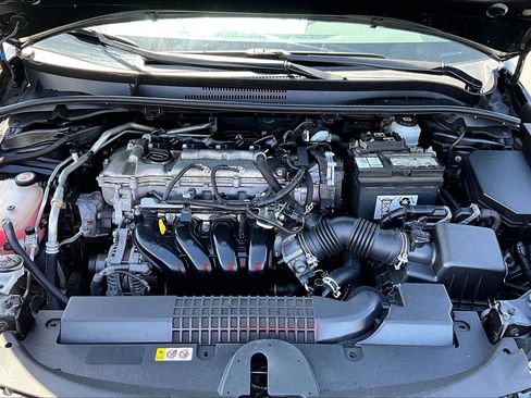 Used 2022 Toyota Corolla LE image 8