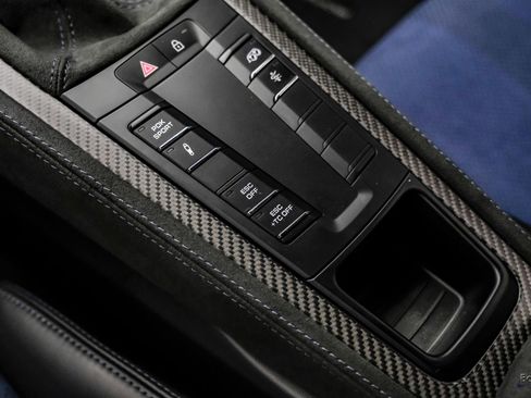 Used 2025 Porsche 718 Cayman GT4 RS image 72