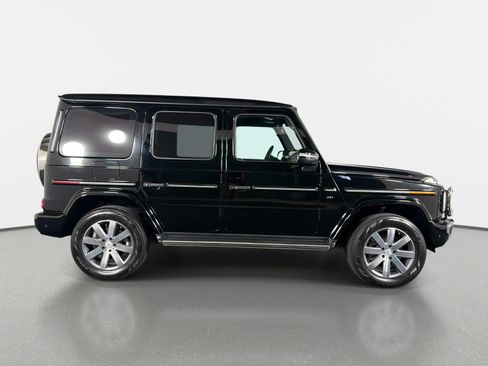 Used 2024 Mercedes-Benz G 550 image 2