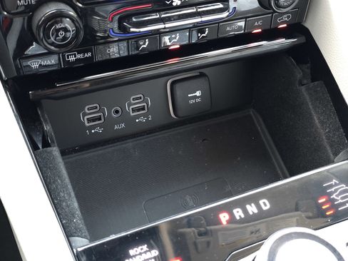 Used 2021 Jeep Grand Cherokee L Summit w/ Luxury Tech Group V image 17