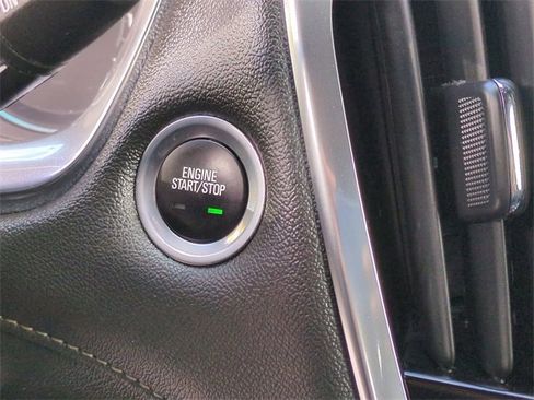 Certified 2023 Chevrolet Traverse LT image 17