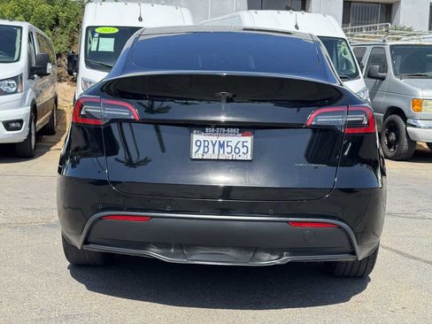 Used 2022 Tesla Model Y Long Range AWD/4WD image 14