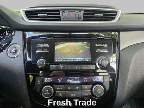 Used 2014 Nissan Rogue SV AWD/4WD image 14