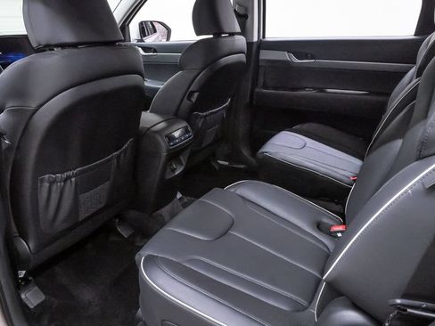 Certified 2025 Hyundai Palisade SEL FWD image 10
