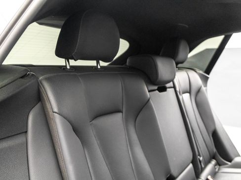 Used 2019 Audi Q8 Premium Plus image 38