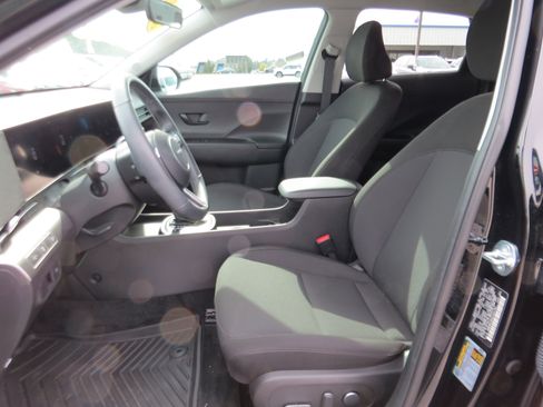 Used 2025 Hyundai Kona SEL image 12