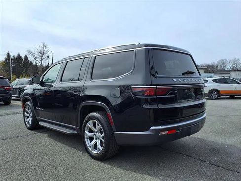 Certified 2022 Jeep Wagoneer Series II AWD/4WD image 7