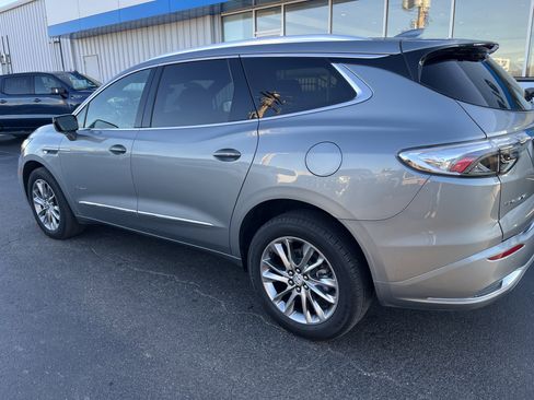 Used 2023 Buick Enclave Avenir w/ Avenir Technology Package image 6