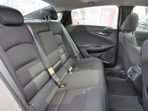 Used 2024 Chevrolet Malibu LT FWD image 22
