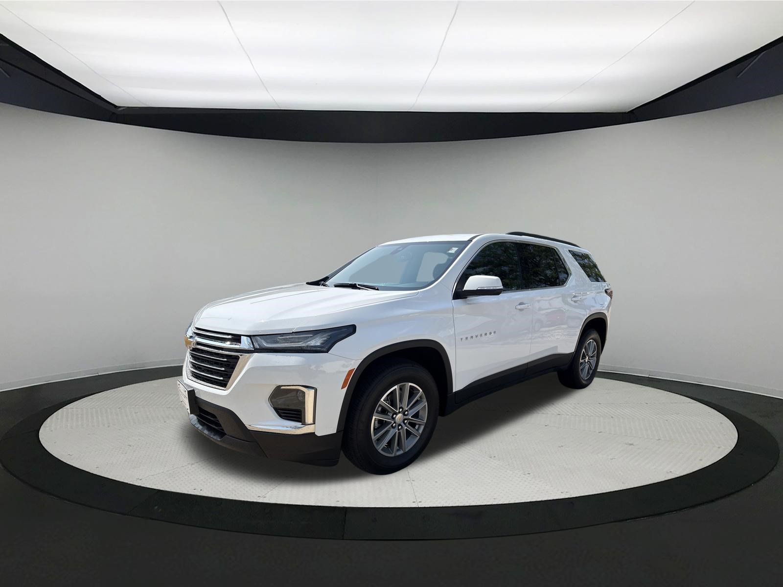 Used 2023 Chevrolet Traverse LT AWD/4WD image 1