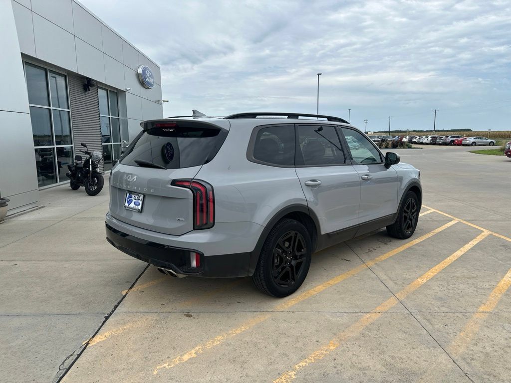 Used 2024 Kia Telluride EX X-Line AWD/4WD image 7
