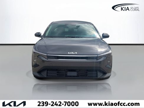 New 2026 Kia K4 FWD image 2