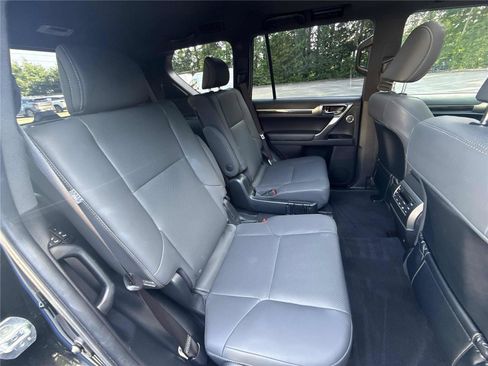 Used 2023 Lexus GX 460 Premium AWD/4WD image 26