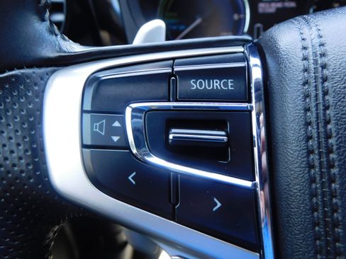 Used 2022 Mitsubishi Outlander SEL image 16