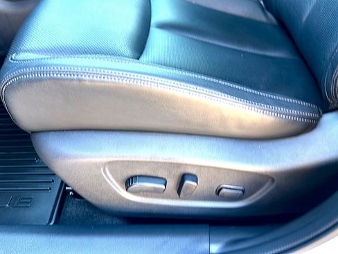 Used 2021 Nissan Rogue Sport SL w/ Premium Package image 15